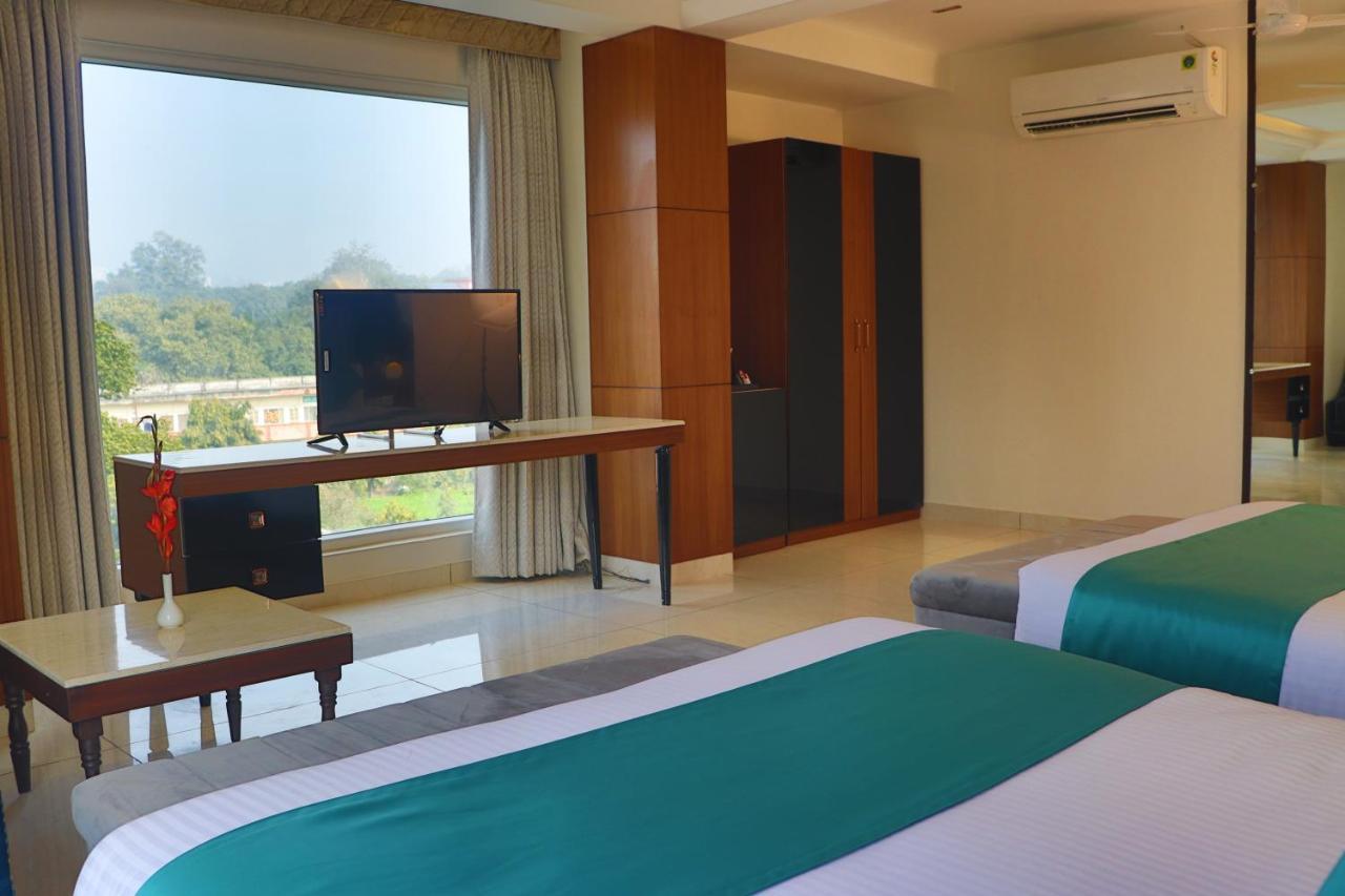 Green Hotel - Behind Parmarth Niketan Rishīkesh Εξωτερικό φωτογραφία